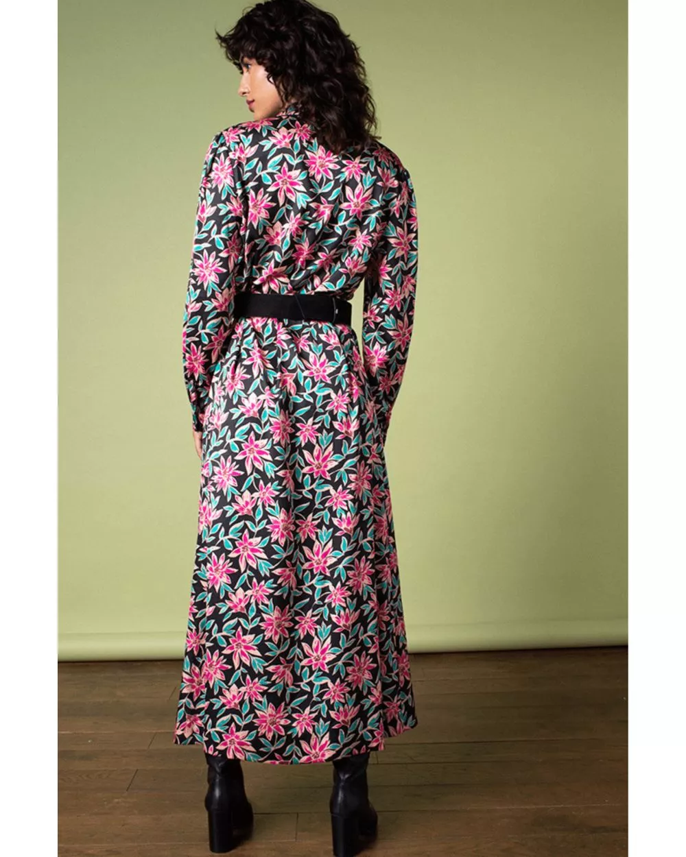Robe Hanae