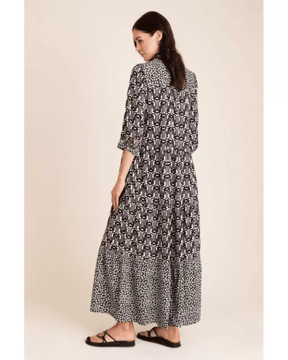Robe Oriella