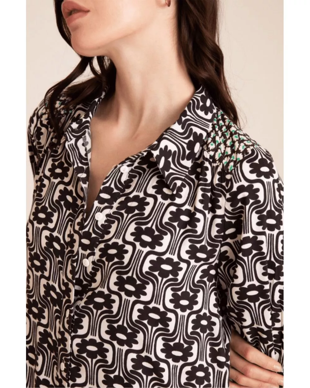 Robe Oriella